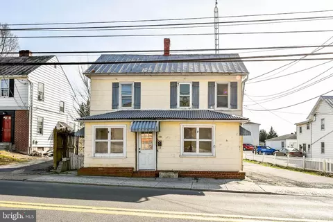 518 E Moler Ave, Martinsburg, WV 25404