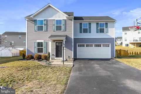 34 Chatham Cir, Martinsburg, WV 25403