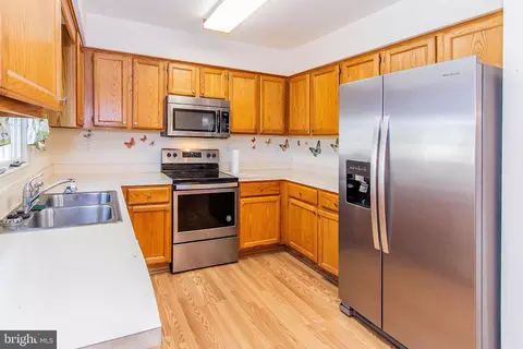Kitchen - 124 Orchid Ln, Falling Waters, WV 25419 photo 2 of 2