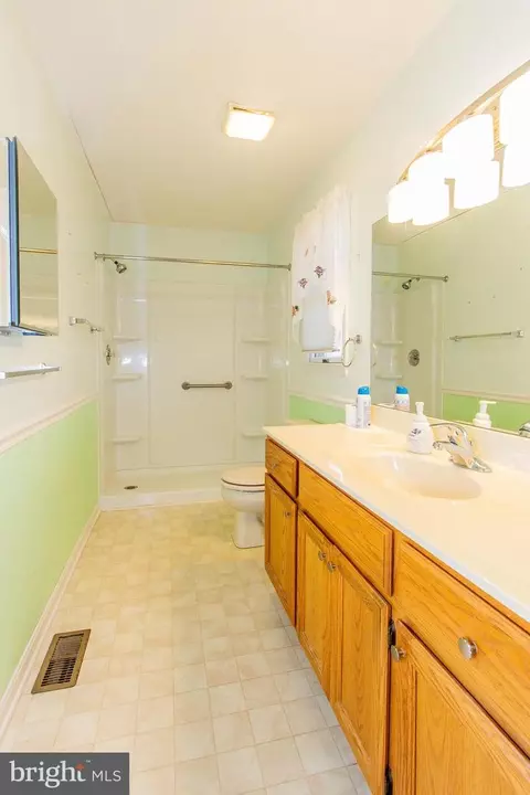 Bath - 124 Orchid Ln, Falling Waters, WV 25419 photo 2 of 2