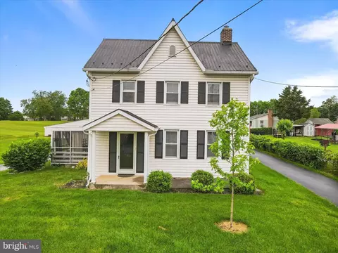709 Snapp St, Martinsburg, WV 25401