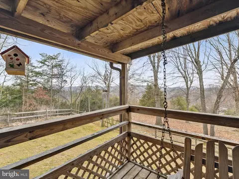 148 Parry Dr, Falling Waters, WV 25419 photo 5