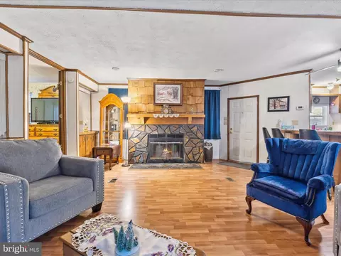 148 Parry Dr, Falling Waters, WV 25419 photo 8