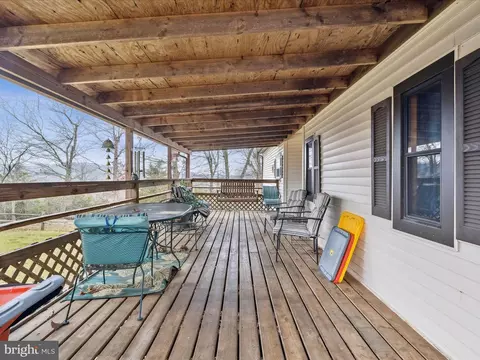 148 Parry Dr, Falling Waters, WV 25419 photo 3