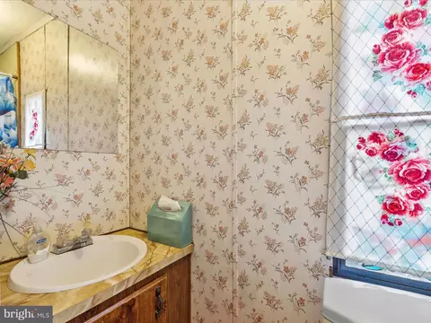 148 Parry Dr, Falling Waters, WV 25419 photo 17