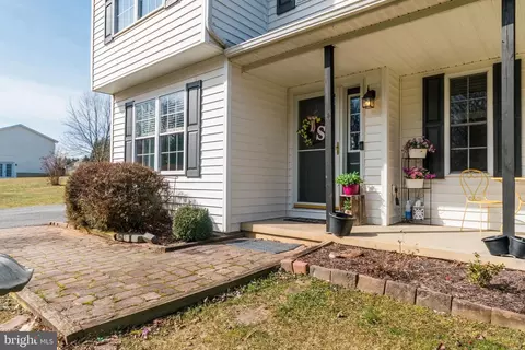 971 Ridge Rd S, Martinsburg, WV 25403