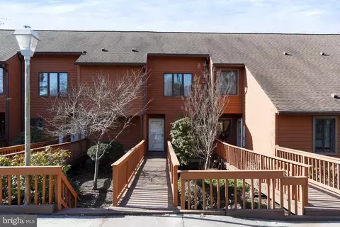 38 Tecumseh Trl, Hedgesville, WV 25427
