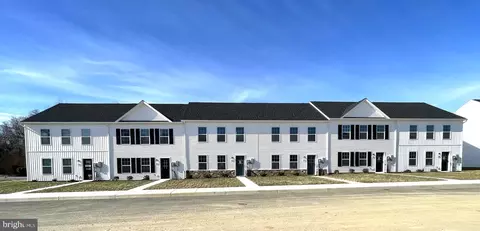 183 White Violet Way, Kearneysville, WV 25430