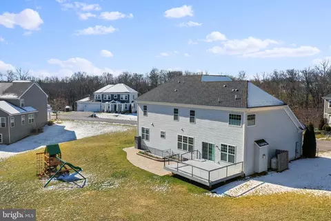 Exterior - 83 Tributary Trl, Falling Waters, WV 25419 photo 20 of 30