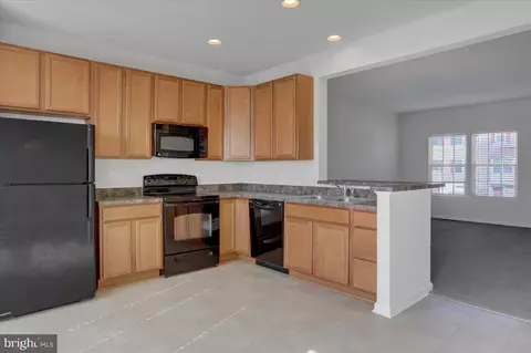 Kitchen - 166 Tidewater Ter, Falling Waters, WV 25419 photo 2 of 4