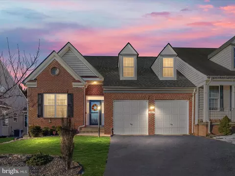 484 Bashore Dr, Martinsburg, WV 25404
