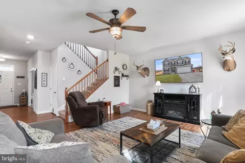 Living - 2156 Vineyard Rd, Falling Waters, WV 25419 photo 2 of 2