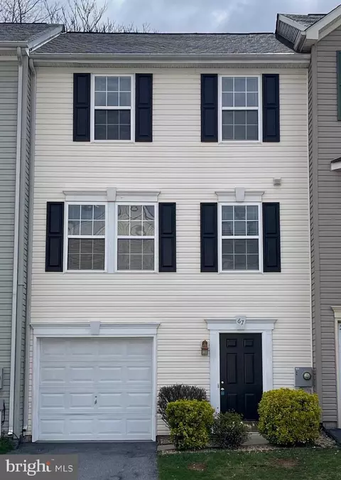 67 Quincetree Dr, Martinsburg, WV 25401