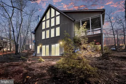 240 Lookout Rdg, Hedgesville, WV 25427