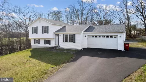 300 All American Way, Martinsburg, WV 25405