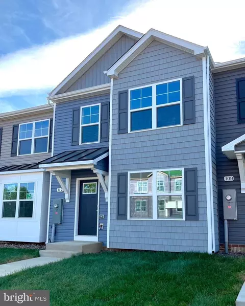 112 Olga Dr, Martinsburg, WV 25403