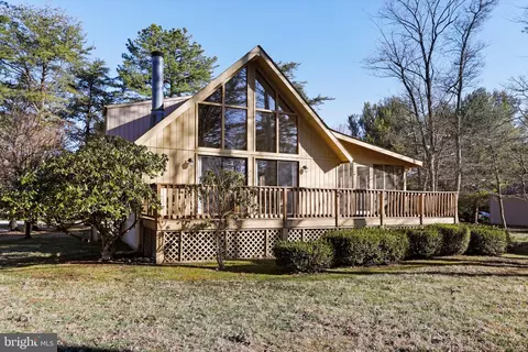 283 The Woods Rd, Hedgesville, WV 25427