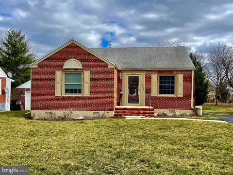 424 S Tennessee Ave, Martinsburg, WV 25401