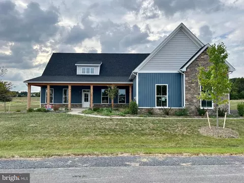 239 Glenaire Rd, Bunker Hill, WV 25413