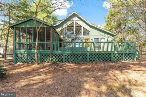 84 Powhatan Trl, Hedgesville, WV 25427