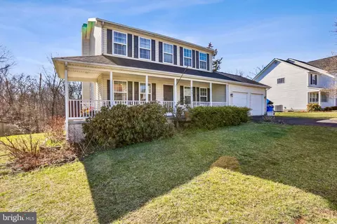 671 Aztec Dr, Martinsburg, WV 25405