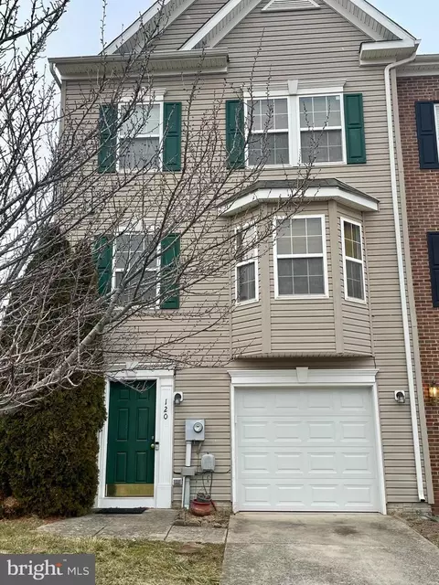 120 Raphael Ct, Martinsburg, WV 25403