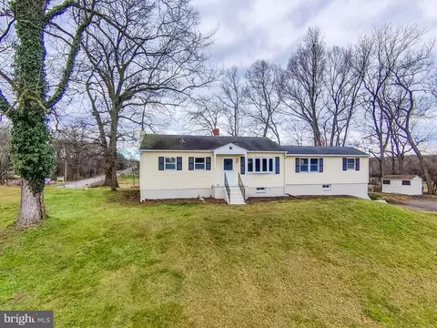 5539 Shepherdstown Rd, Martinsburg, WV 25404