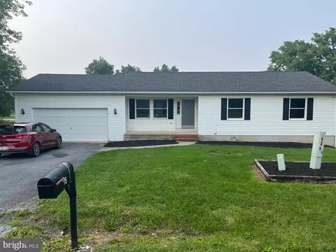75 Stockade Ct, Hedgesville, WV 25427