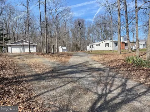 335 Mauve Rd, Hedgesville, WV 25427
