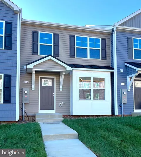 116 Olga Dr, Martinsburg, WV 25403