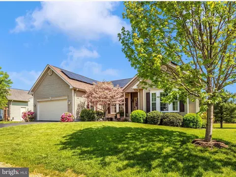282 Hook Dr, Martinsburg, WV 25405