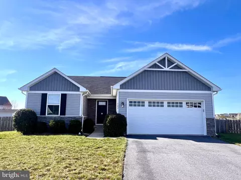 549 Oxford Way, Martinsburg, WV 25405