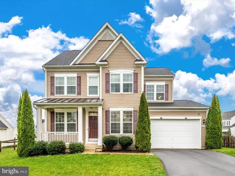 377 Avalon Trl, Hedgesville, WV 25427