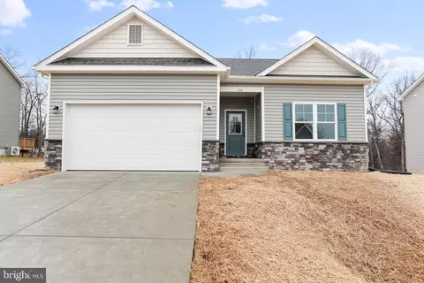 117 Larimar Ln, Inwood, WV 25428