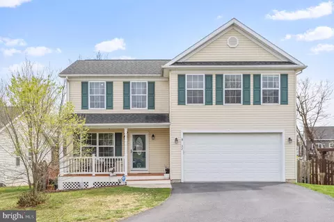 32 Seal Dr, Martinsburg, WV 25405