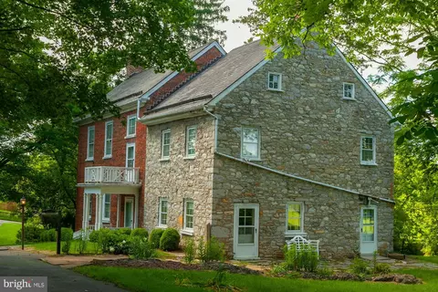 123 Old Mill Rd, Martinsburg, WV 25401