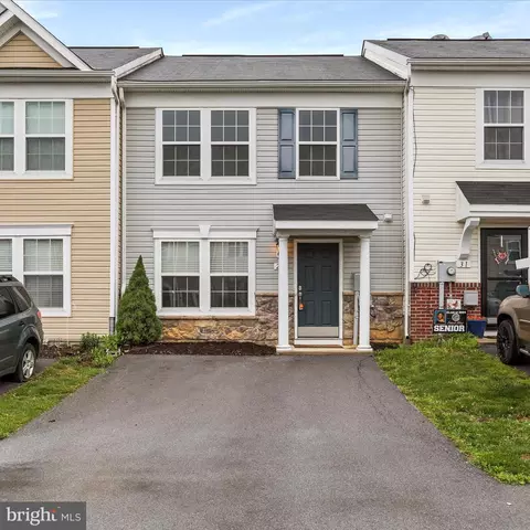 27 Fast View Dr, Martinsburg, WV 25404