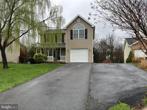 102 Virgo Ln, Martinsburg, WV 25404
