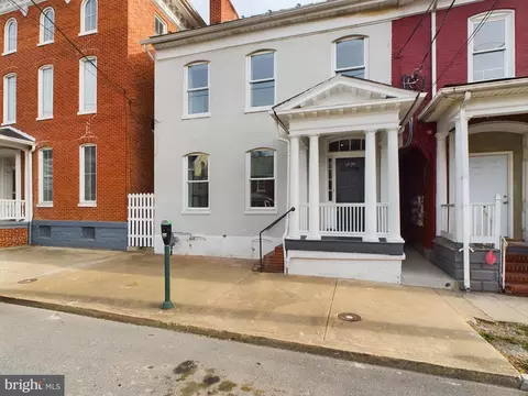 216 W Burke St, Martinsburg, WV 25401