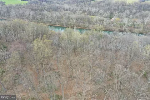 Saunders Drive, Falling Waters, WV 25419 photo 16