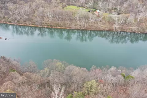 Saunders Drive, Falling Waters, WV 25419 photo 20