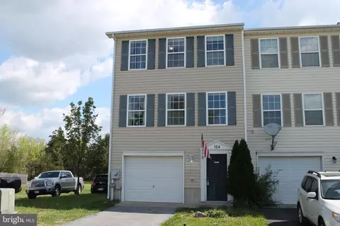 164 Topaz Ln, Inwood, WV 25428