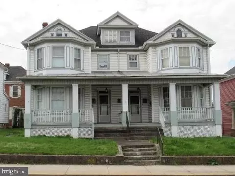 703-705 W King St, Martinsburg, WV 25401