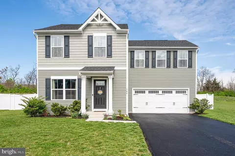 184 Switchgrass Ct, Bunker Hill, WV 25413