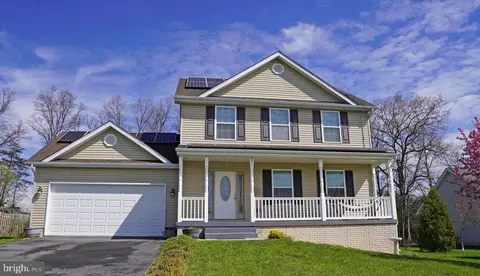 241 Paragon Dr, Bunker Hill, WV 25413