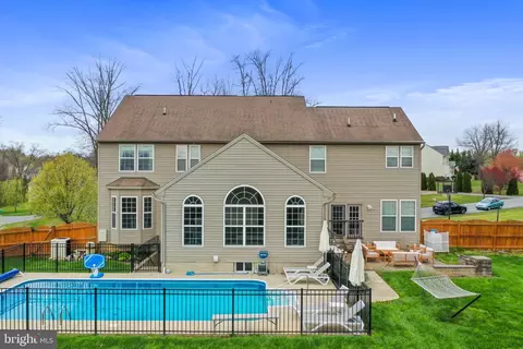 Exterior - 572 Triumphant Way, Falling Waters, WV 25419 photo 5 of 14