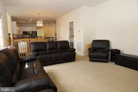 Living - 572 Triumphant Way, Falling Waters, WV 25419 photo 4 of 10