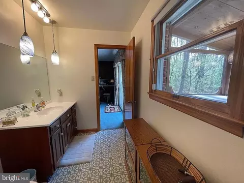 Bath - 2414 Grade Rd, Falling Waters, WV 25419 photo 2 of 4