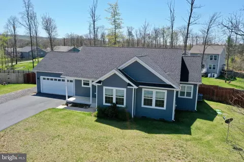 464 Executive Way, Hedgesville, WV 25427