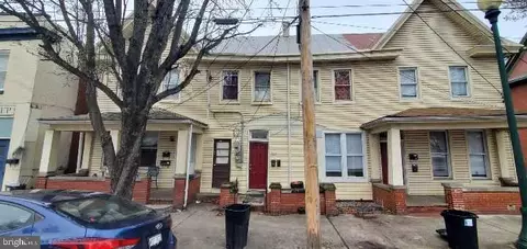321 S 323 325 S Queen St, Martinsburg, WV 25401